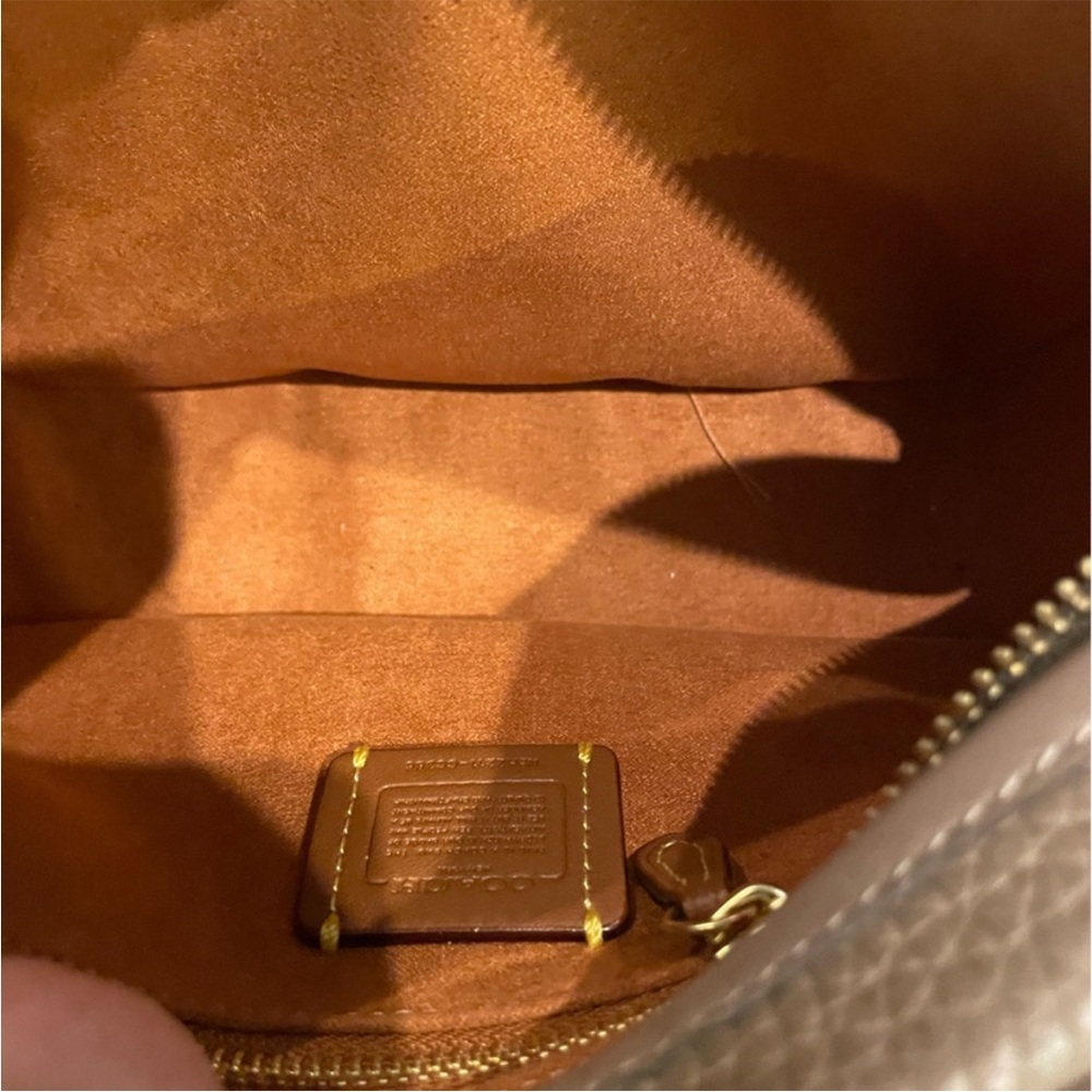 Coach Camera Crossbody Bag - Picture 4 of 8
